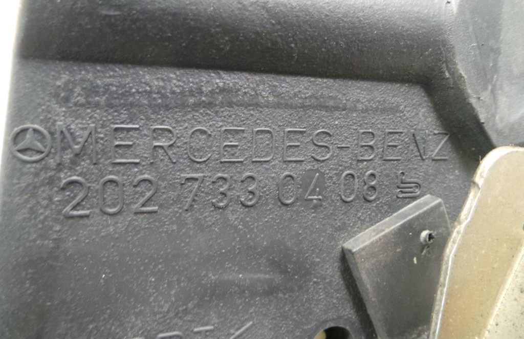 Mercedes Benz E-Klasse W210 Bj.00 T&uuml;rschloss hinten rechts Kombi 2027300635